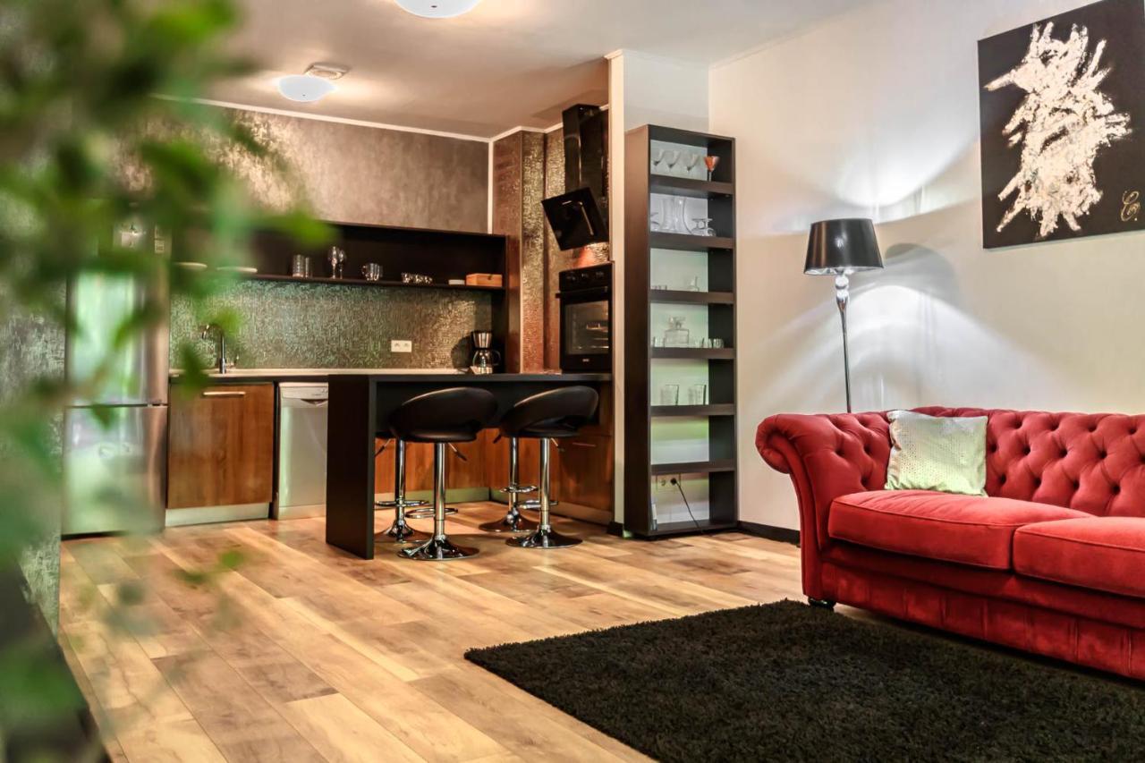 Tampa Gardens Apartments - Adults Only Μπρασόβ Εξωτερικό φωτογραφία